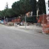 Campus, studenti sommersi da immondizia e rifiuti